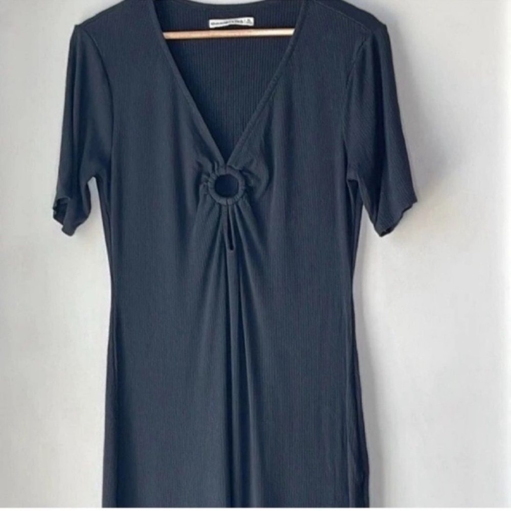 Abercrombie & Fitch O Ring Knit Midi Dress - Picture 5 of 10